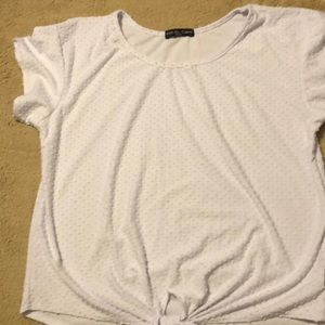 White short sleeve shirt